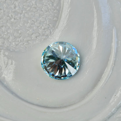 アイスブルーダイヤモンド 0.14ct ラウンドブリリアントカット 3.4mm×3.4mm×2.0mm【MJ2930】
