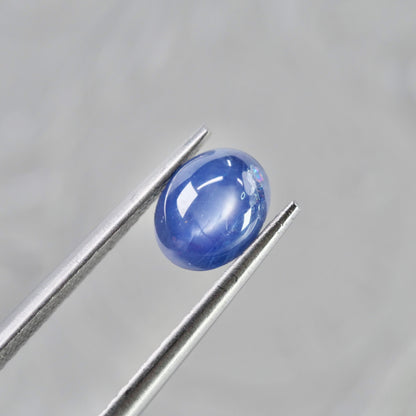 スターサファイア 2.09ct カボションカット 7.4mm×5.9mm×4.4mm【MJ2941】