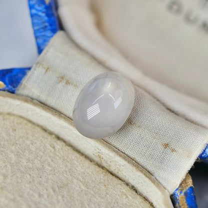 スターサファイア 2.49ct カボションカット 8.1mm×6.1mm×4.7mm【MJ2942】