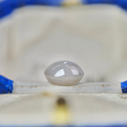 スターサファイア 2.49ct カボションカット 8.1mm×6.1mm×4.7mm【MJ2942】