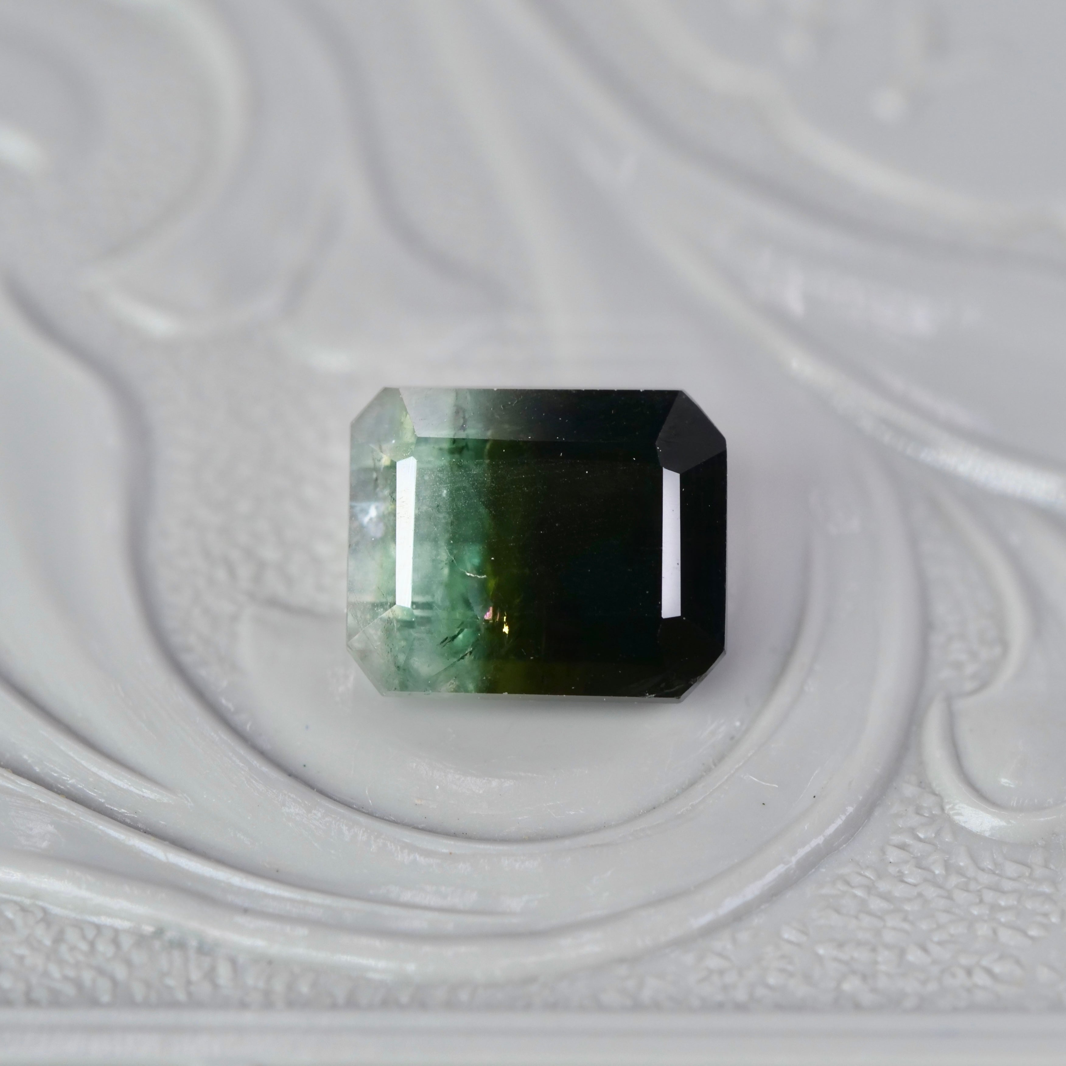 バイカラートルマリン 1.32ct エメラルドカット 6.6mm×5.4mm×3.9mm