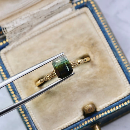 バイカラートルマリン 1.32ct エメラルドカット 6.6mm×5.4mm×3.9mm【MJ2947】