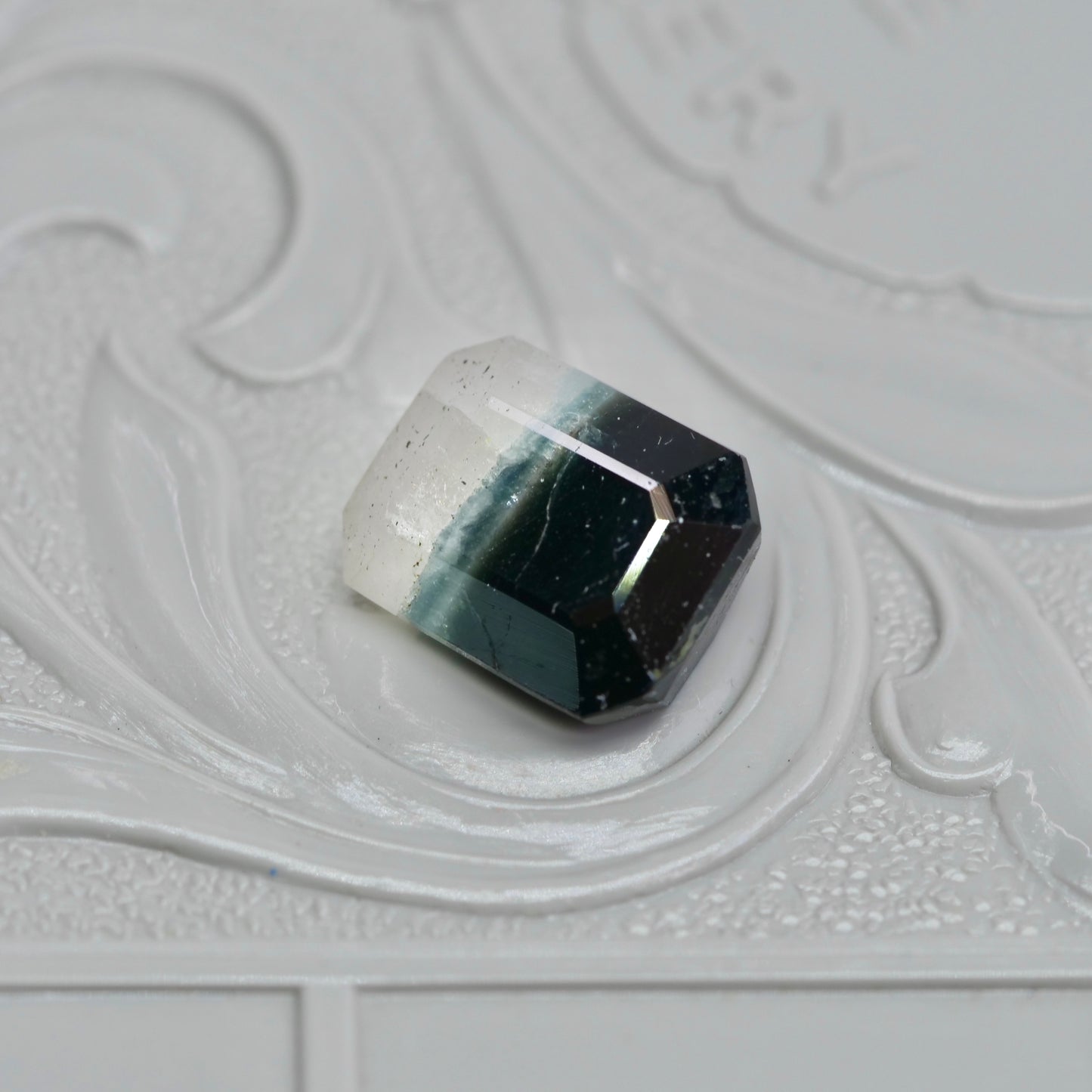バイカラートルマリン 2.03ct エメラルドカット 8.4mm×6.8mm×3.9mm【MJ2948】