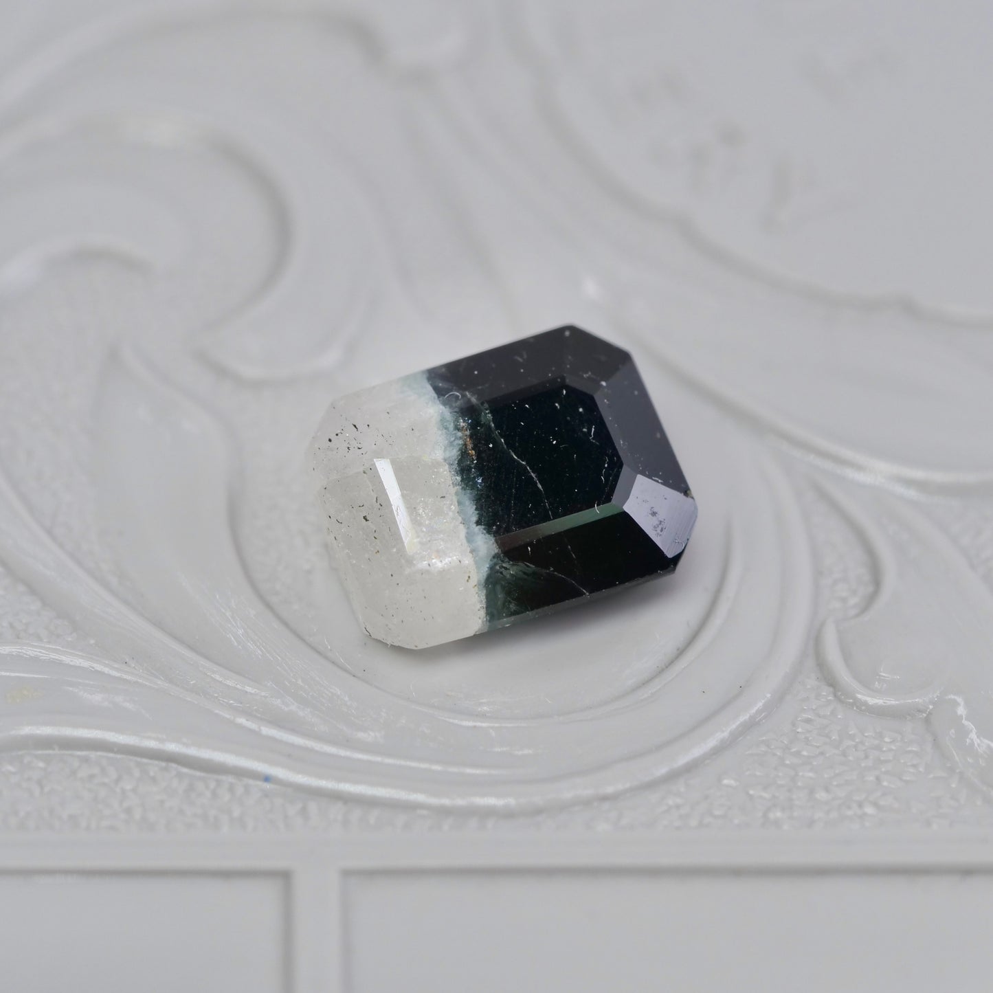 バイカラートルマリン 2.03ct エメラルドカット 8.4mm×6.8mm×3.9mm【MJ2948】