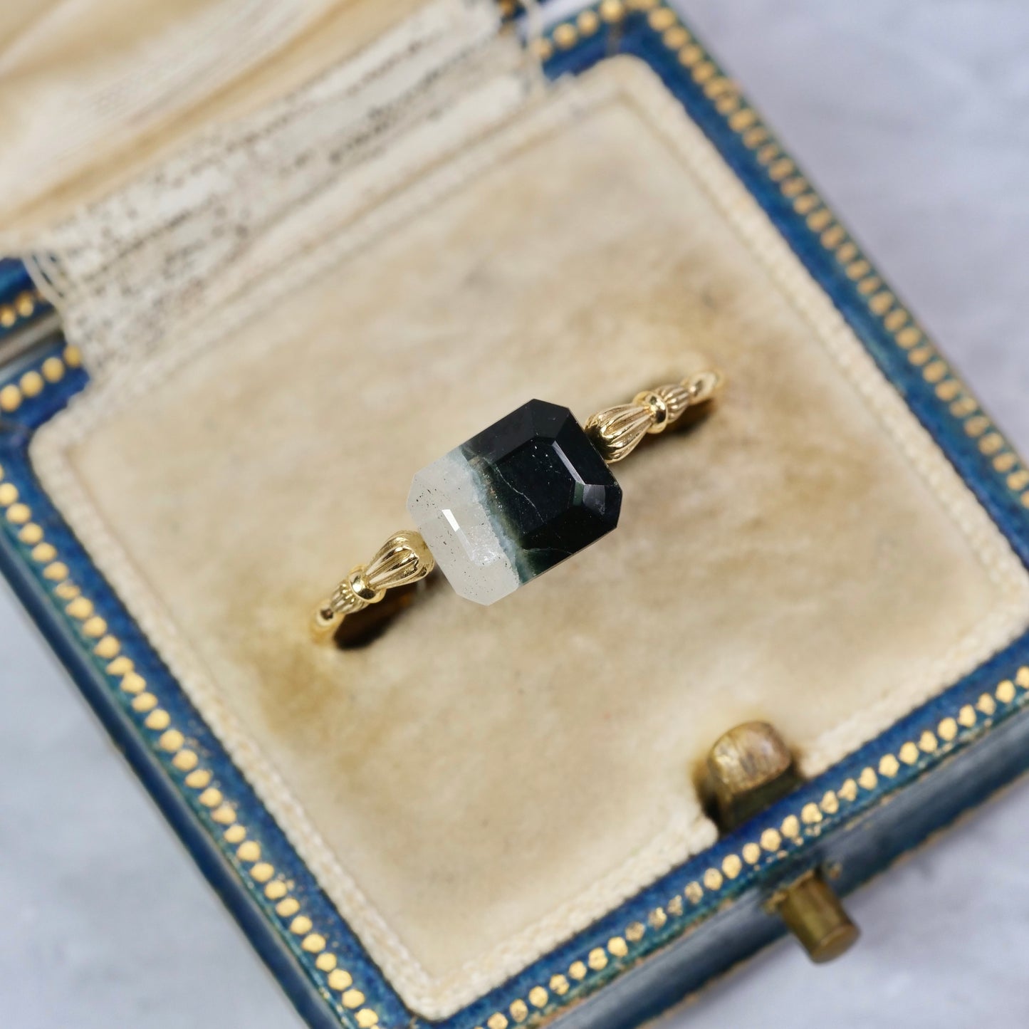 バイカラートルマリン 2.03ct エメラルドカット 8.4mm×6.8mm×3.9mm【MJ2948】