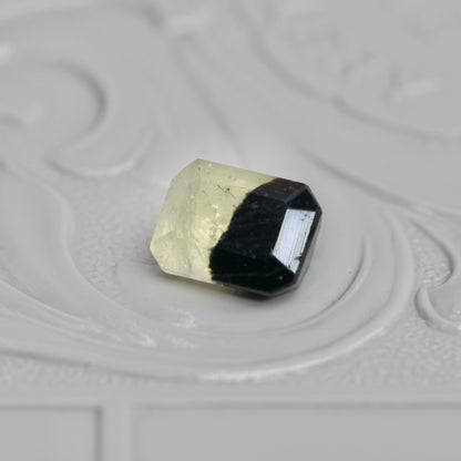 バイカラートルマリン 1.09ct エメラルドカット 6.3mm×4.8mm×3.8mm【MJ2946】