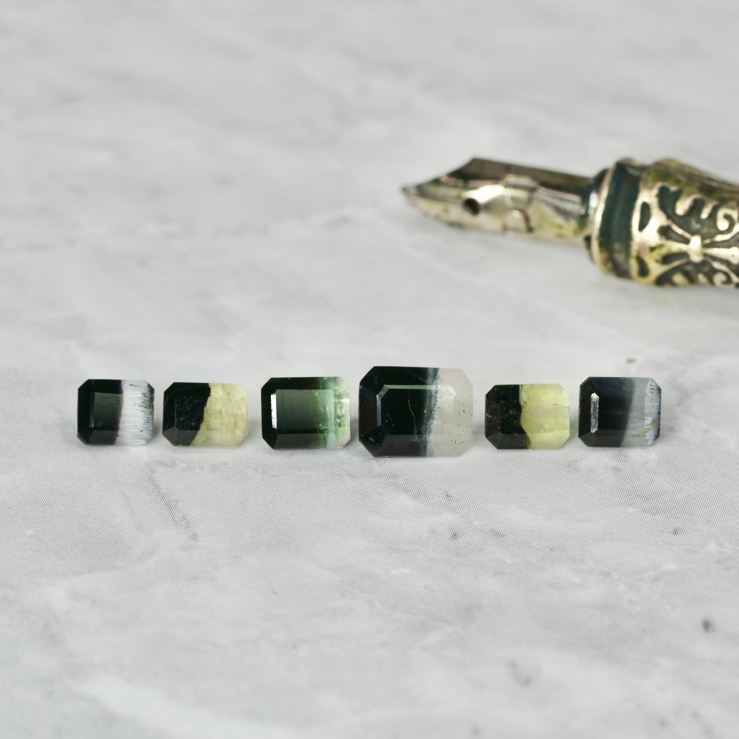 バイカラートルマリン 1.09ct エメラルドカット 6.3mm×4.8mm×3.8mm【MJ2946】