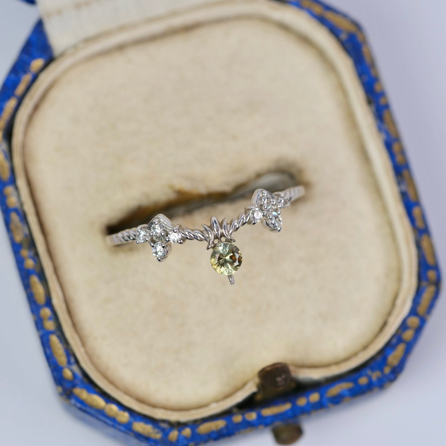 モンタナサファイア 0.17ct ラウンドカット 3.0mm×3.0mm×2.2mm【MJ2960】