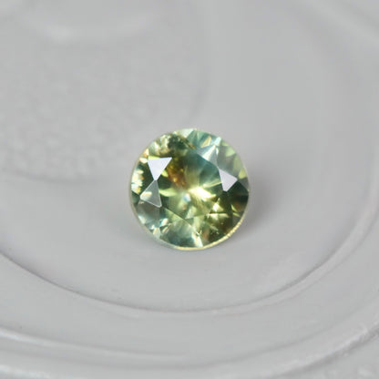 モンタナサファイア 0.15ct ラウンドカット 3.2mm×3.2mm×1.9mm【MJ2959】