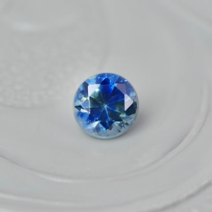 モンタナサファイア 0.12ct ラウンドカット 3.0mm×3.0mm×1.9mm【MJ2958】