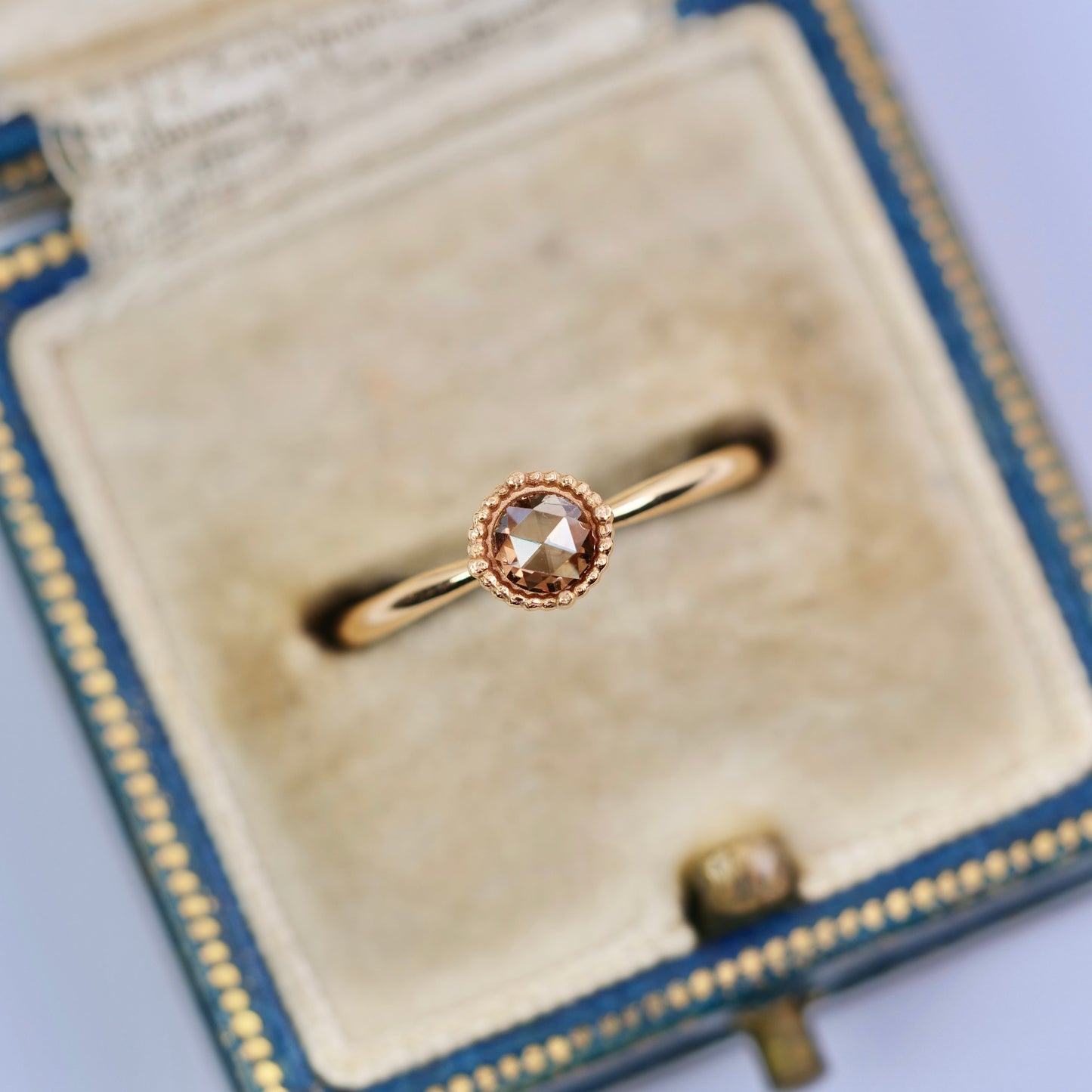 ブラウンダイヤモンド 0.18ct  ローズカット 3.8mm×3.8mm×1.2mm【MJ2607】