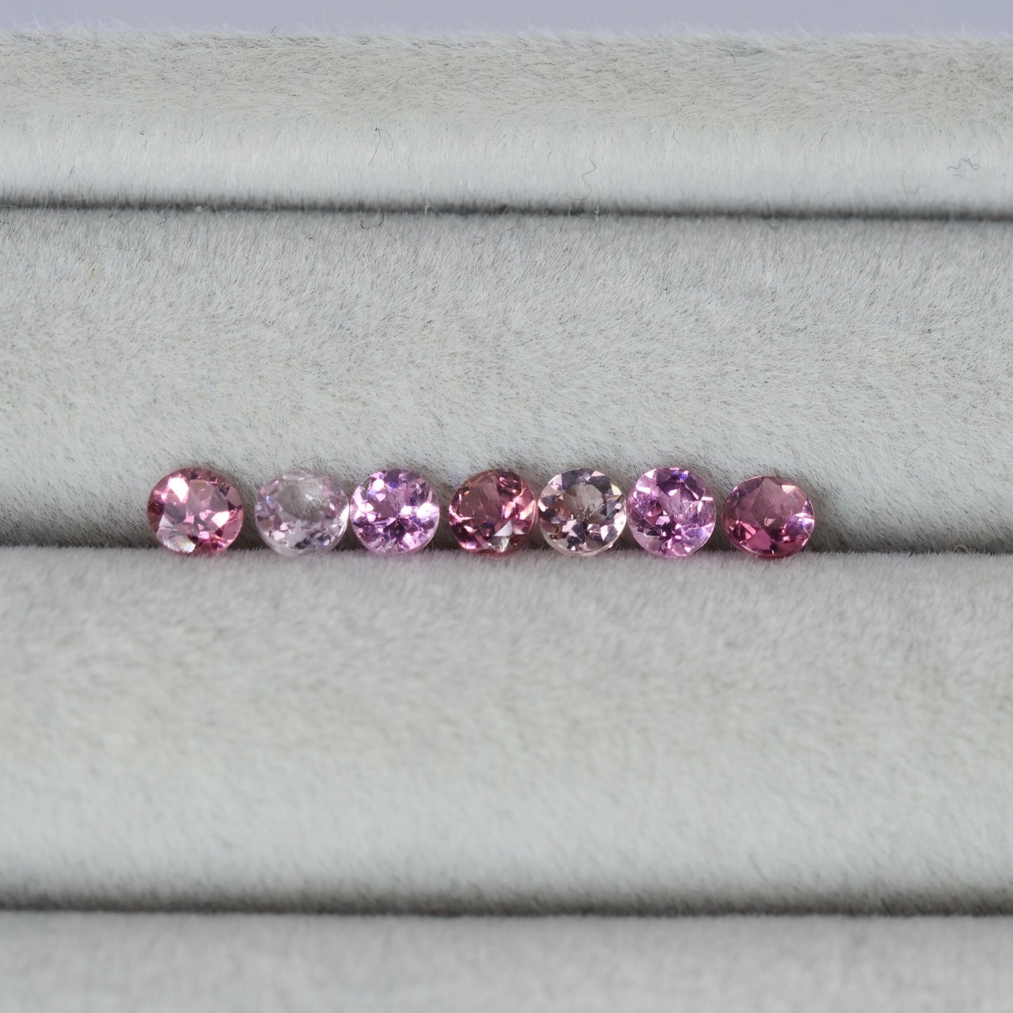 ピンクトルマリン ラウンドカット 3mm×7pcs セット【MJ2532】
