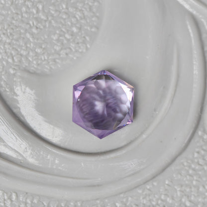 スピネル 0.32ct  ヘキサゴンカット 3.9mm×3.6mm×2.9mm【MJ2966】