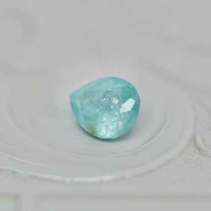 グランディディエライト 0.55ct  ペアシェイプカット 6.1mm×4.5mm×3.4mm【MJ2968】