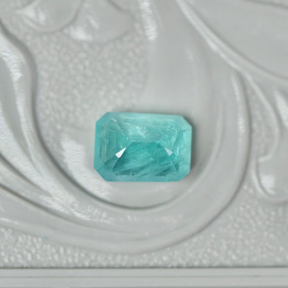 グランディディエライト 0.75ct  エメラルドカット 6.0mm×4.7mm×3.3mm【MJ2967】