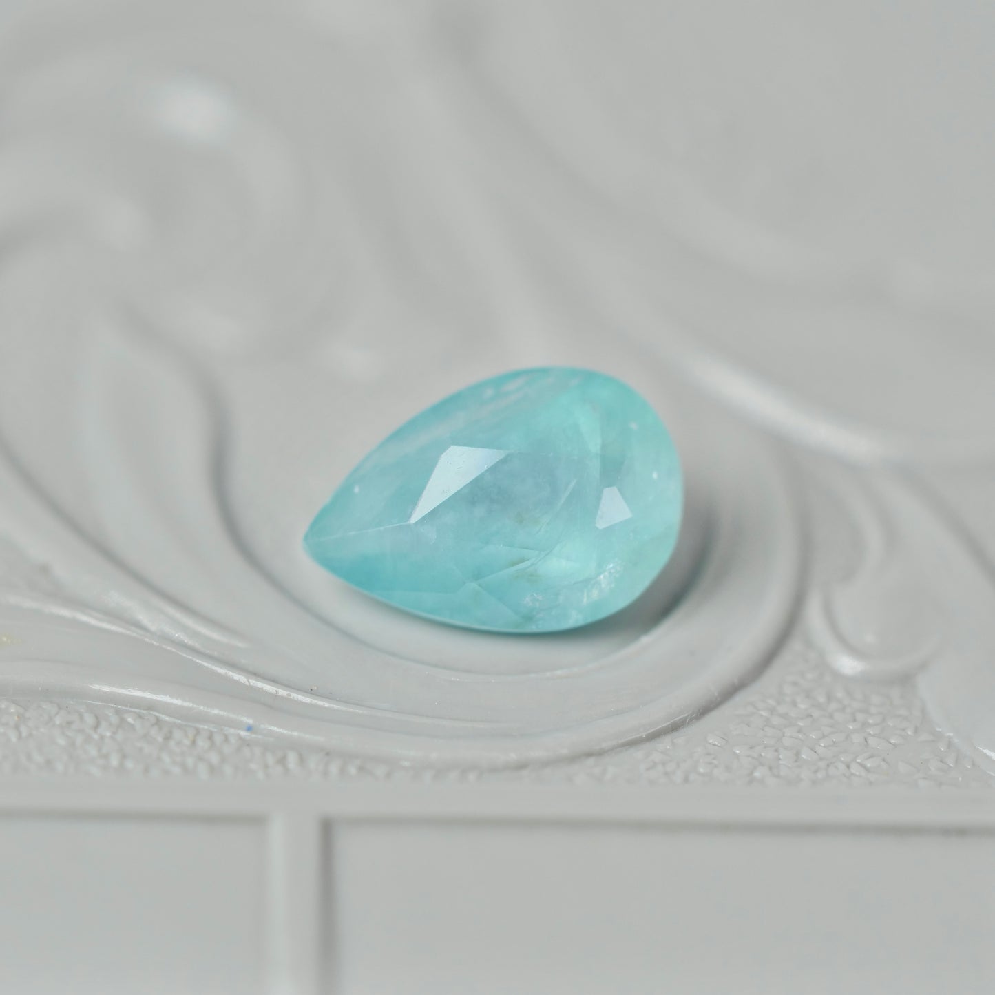 グランディディエライト 1.35ct  ペアシェイプカット 9.0mm×6.2mm×4.3mm【MJ2968】