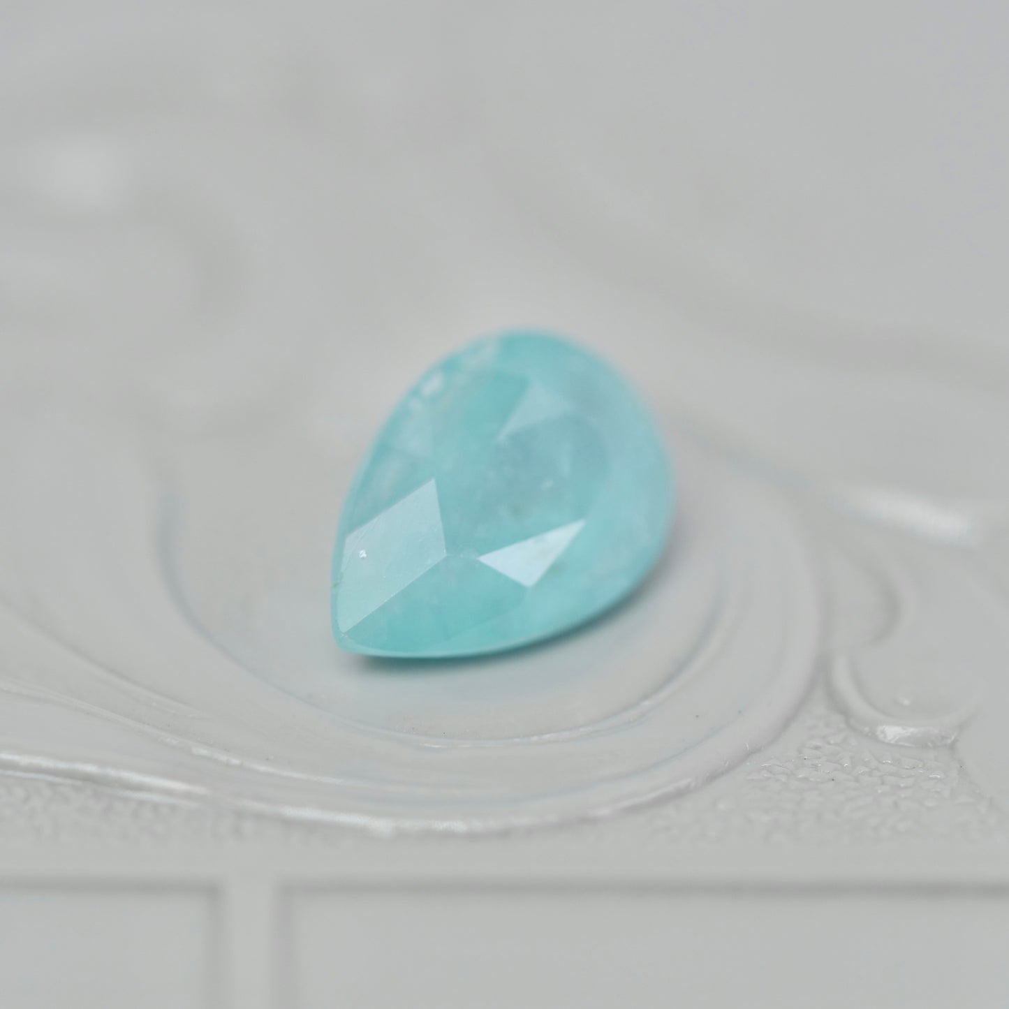 グランディディエライト 1.35ct  ペアシェイプカット 9.0mm×6.2mm×4.3mm【MJ2968】