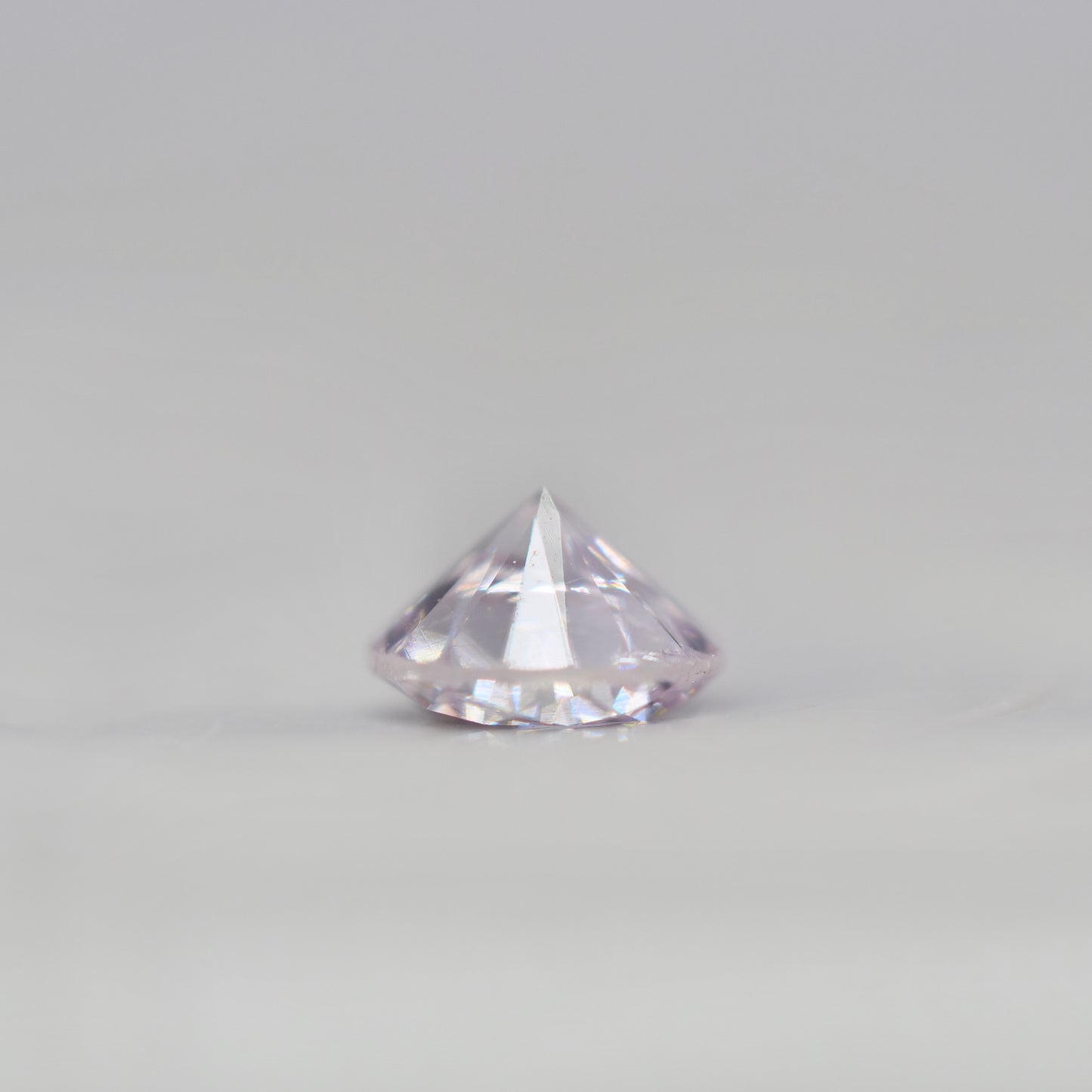 ピンクダイヤモンド 0.188ct Very Light Pink ラウンドカット 3.5mm×3.6mm×2.2mm ソーティング付【MJ3003】