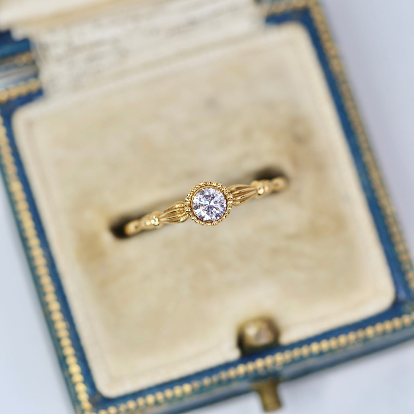 ピンクダイヤモンド 0.188ct Very Light Pink ラウンドカット 3.5mm×3.6mm×2.2mm ソーティング付【MJ3003】