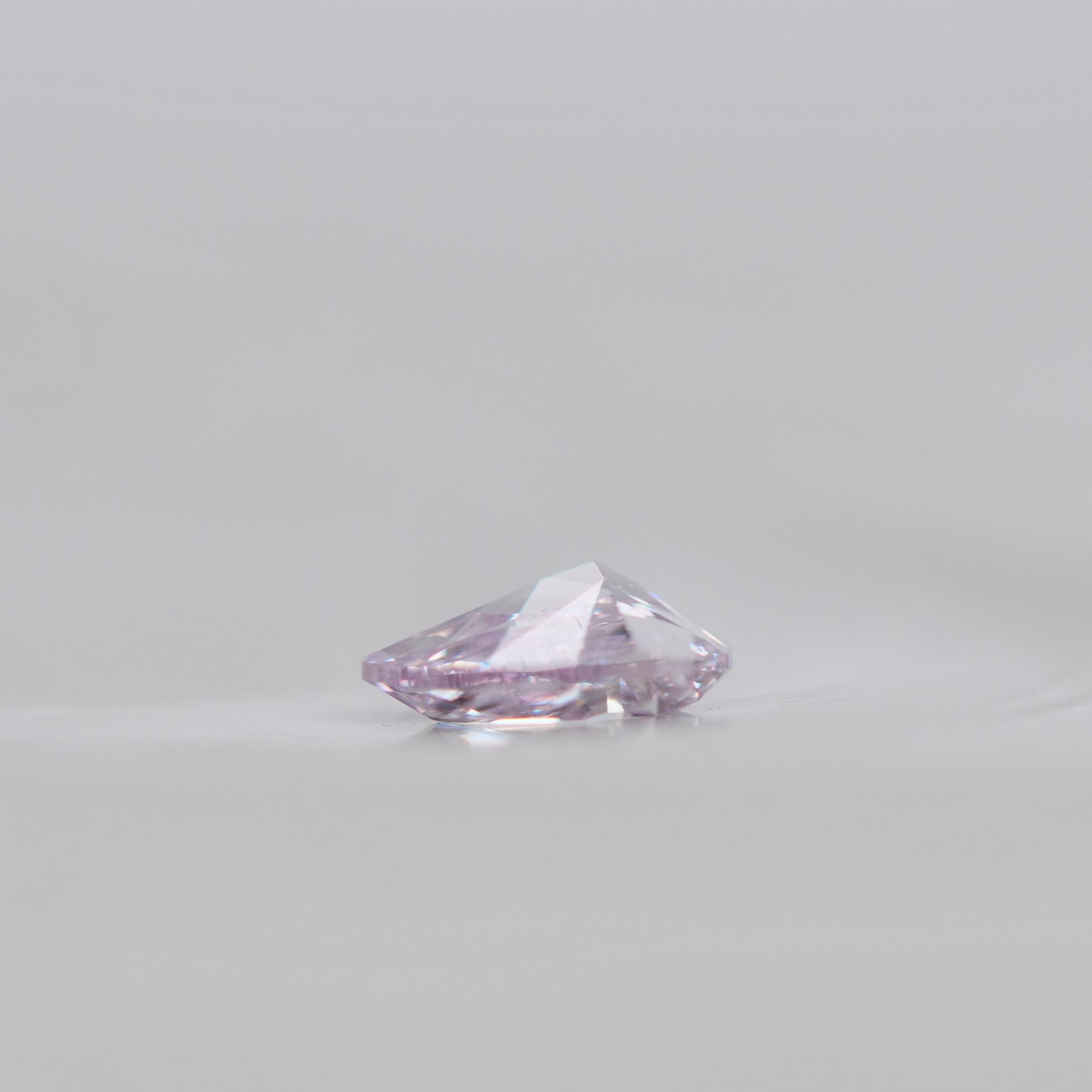 ピンクダイヤモンド 0.055ct Fancy Light Purple Pink ペアシェイプ
