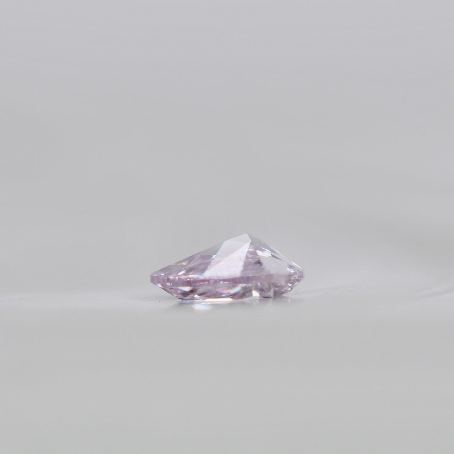 ピンクダイヤモンド 0.055ct Fancy Light Purple Pink ペアシェイプカット  3.0mm×2.1mm×1.2mm ソーティング付【MJ3008】