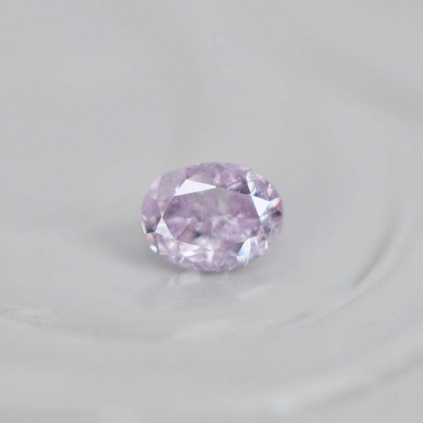 ピンクダイヤモンド 0.094ct Fancy Light Purple Pink オーバルカット  3.6mm×2.3mm×1.5mm ソーティング付【MJ3009】