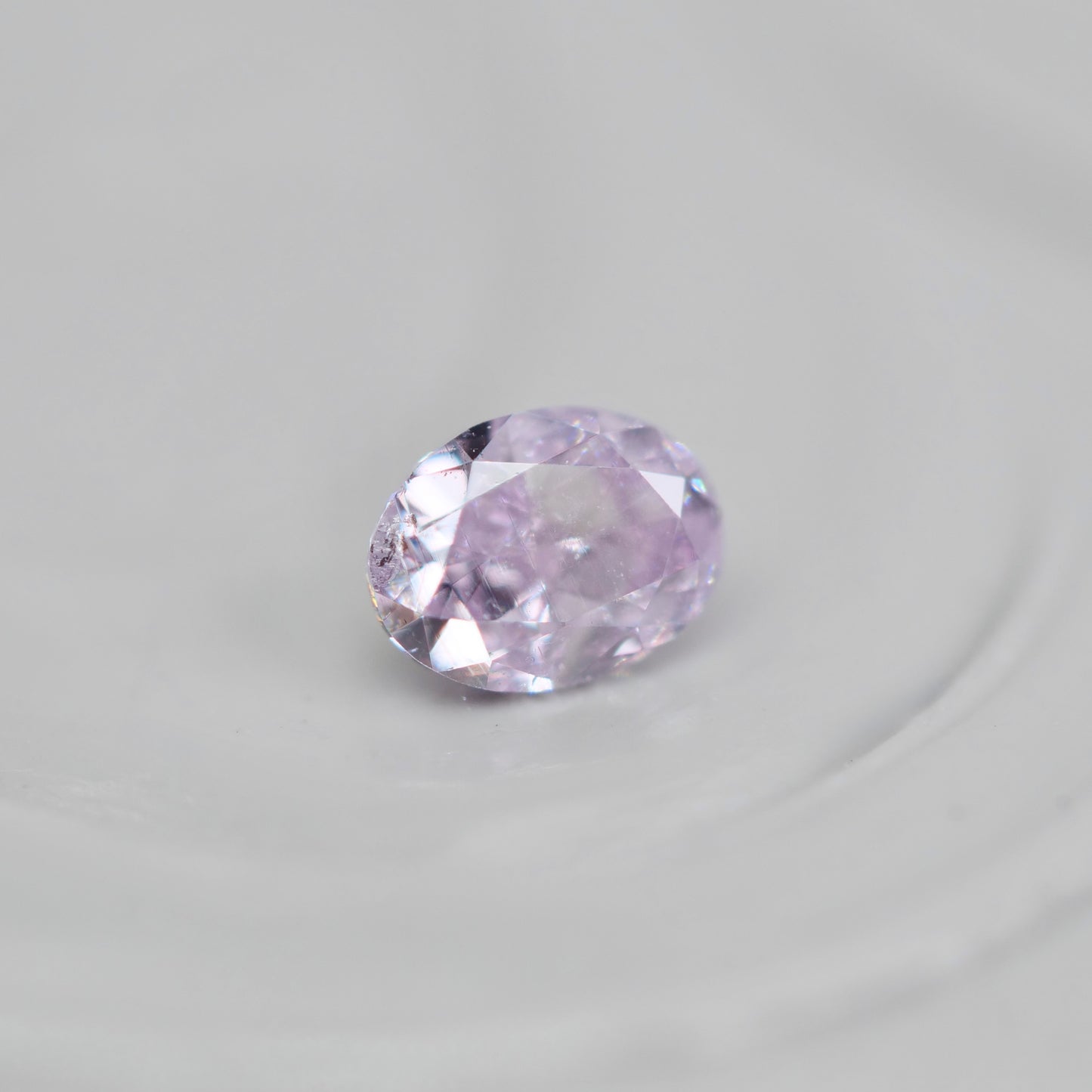 ピンクダイヤモンド 0.094ct Fancy Light Purple Pink オーバルカット  3.6mm×2.3mm×1.5mm ソーティング付【MJ3009】