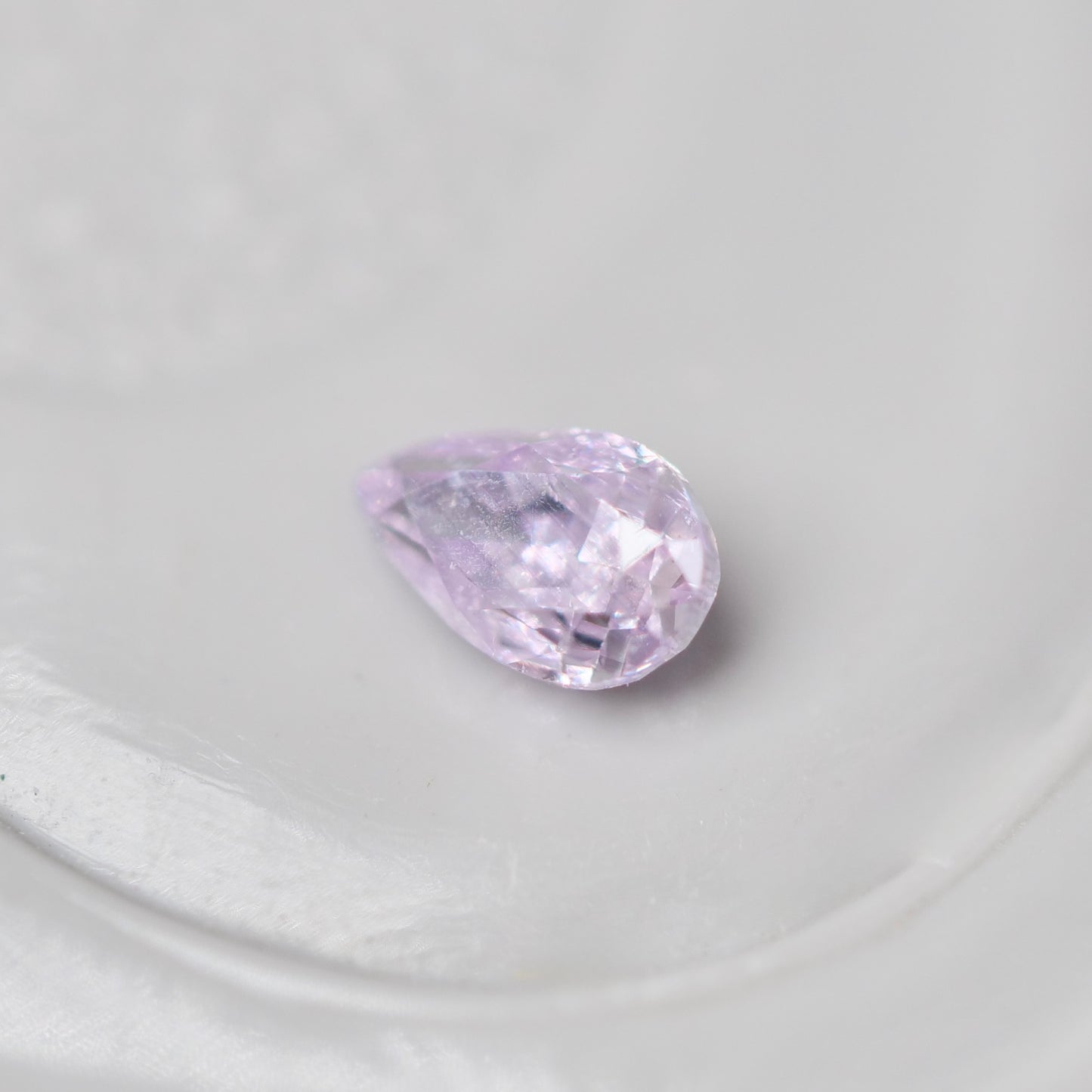ピンクダイヤモンド 0.061ct Fancy Light Purple Pink ペアシェイプカット 3.0mm×1.9mm×1.4mm ソーティング付【MJ3011】