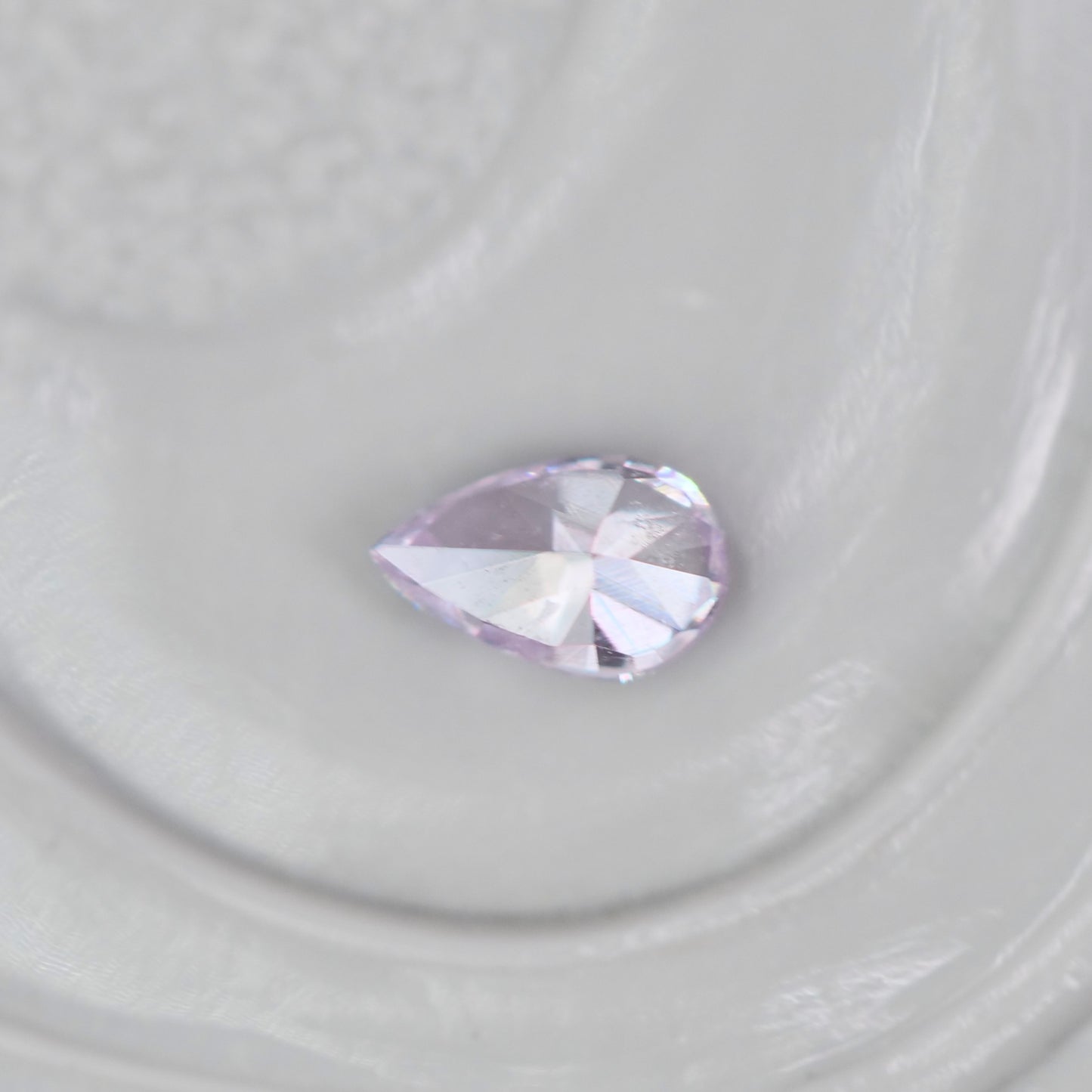 ピンクダイヤモンド 0.061ct Fancy Light Purple Pink ペアシェイプカット 3.0mm×1.9mm×1.4mm ソーティング付【MJ3011】