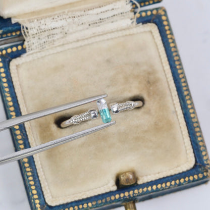 バイカラートルマリン 0.16ct  エメラルドカット 5.3mm×2.0mm×1.5mm【MJ3012】