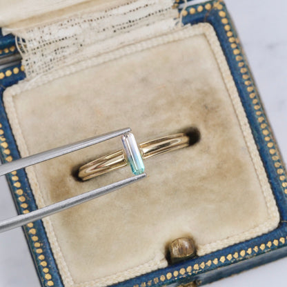 バイカラートルマリン 0.20ct  エメラルドカット 6.4mm×2.0mm×1.7mm【MJ3020】