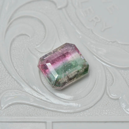 バイカラートルマリン 2.75ct エメラルドカット  9.3mm×8.1mm×3.8mm【MJ3026】