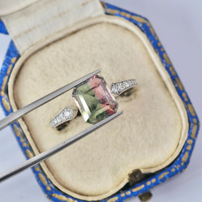 バイカラートルマリン 2.75ct エメラルドカット  9.3mm×8.1mm×3.8mm【MJ3026】
