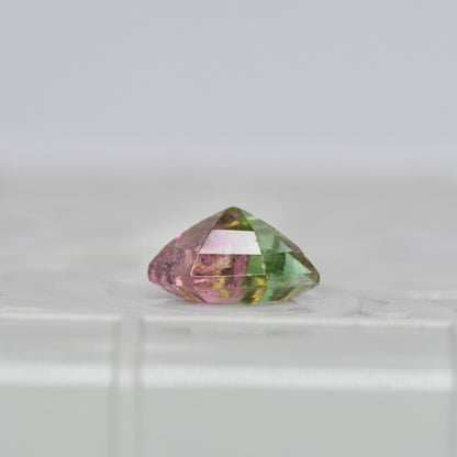 パーティーカラードトルマリン 1.97ct ダイヤカット  9.4mm×8.0mm×5.0mm【MJ3027】