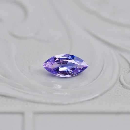 バイカラーサファイア マーキスカット 0.31ct 2.9mm×5.9mm×2.1mm【MJ3001】