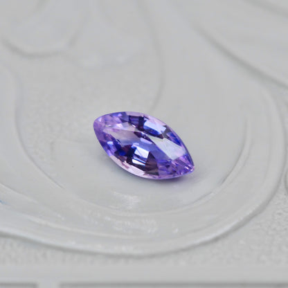 バイカラーサファイア マーキスカット 0.31ct 2.9mm×5.9mm×2.1mm【MJ3001】