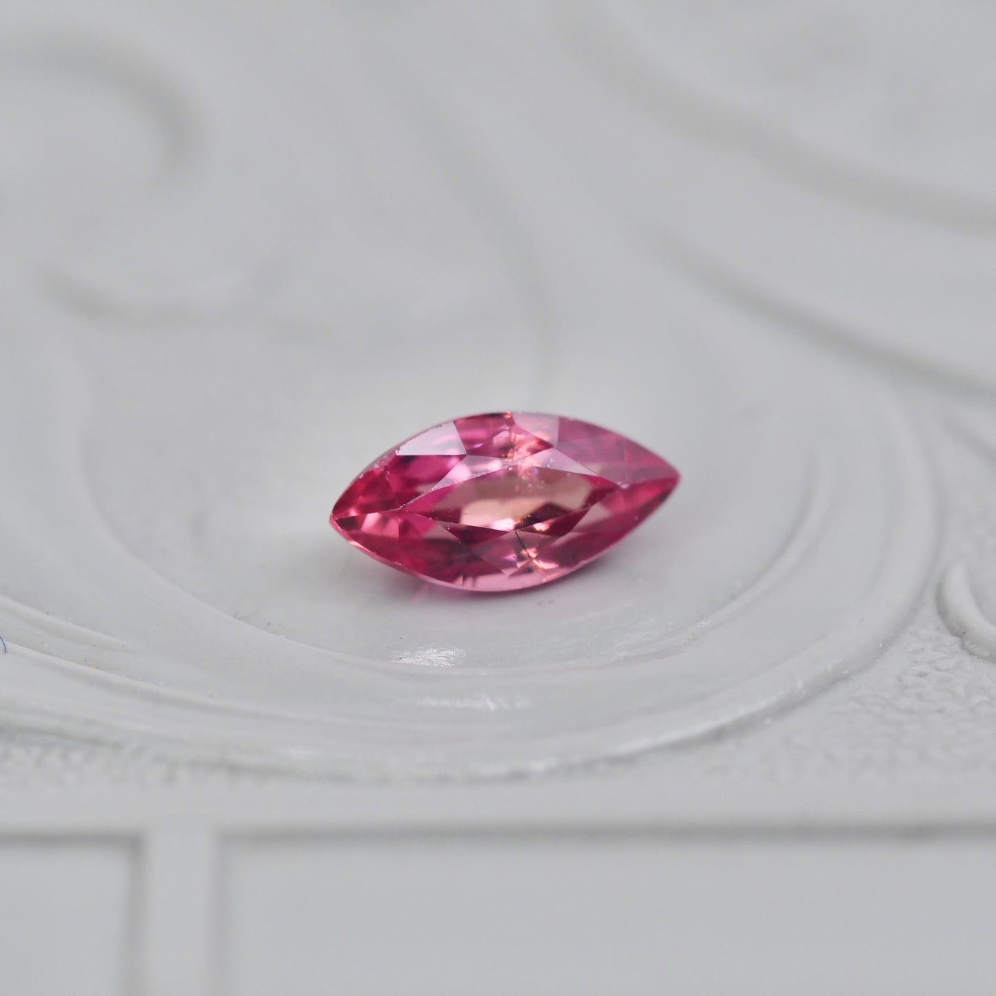 パパラチアサファイア 0.371ct マーキスカット 5.8mm×2.8mm×2.6mm ソーティング付き【MJ2918】