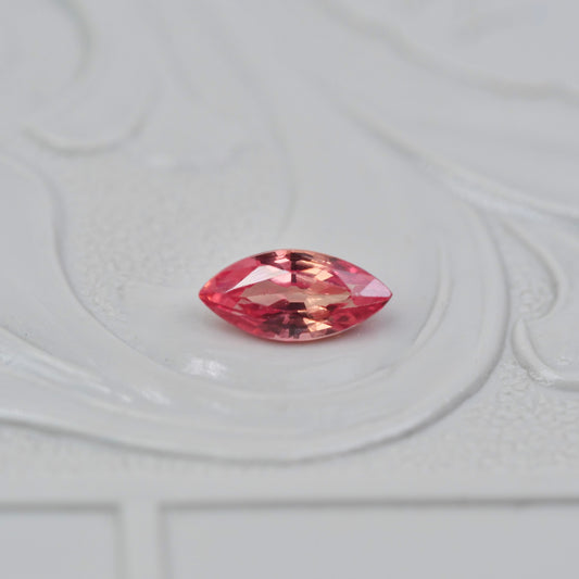 パパラチアサファイア 0.305ct マーキスカット 6.0mm×2.8mm×2.2mm ソーティング付き【MJ2919】