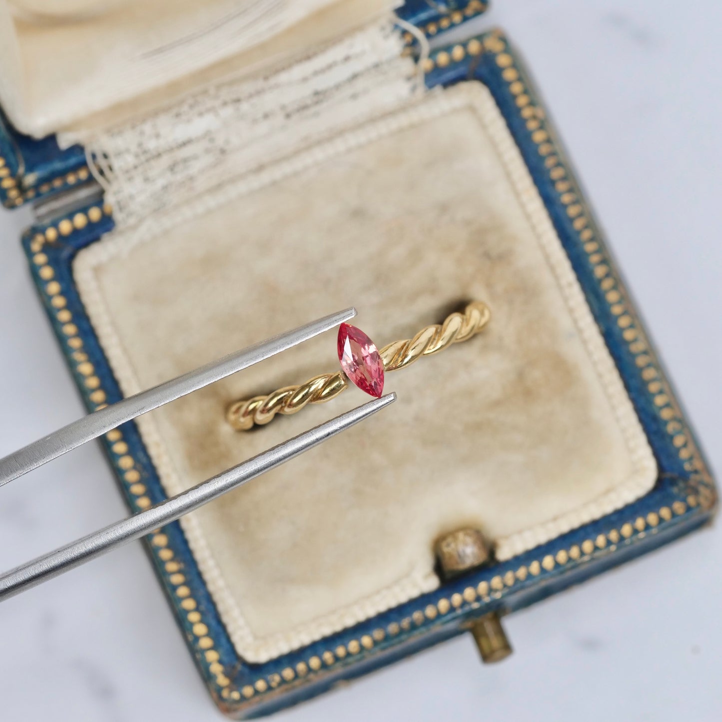 パパラチアサファイア 0.305ct マーキスカット 6.0mm×2.8mm×2.2mm ソーティング付き【MJ2919】