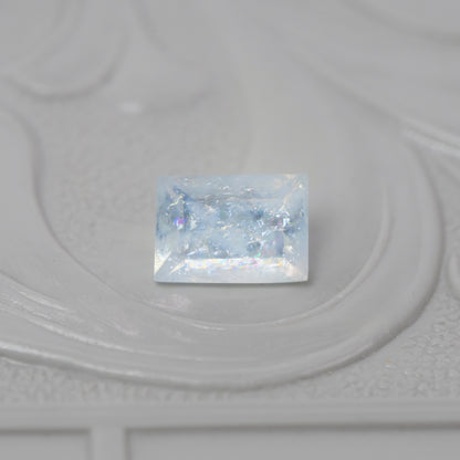 レインボーアクアマリン 0.36ct レクタングルカット 5.2mm×3.6mm×2.7mm【MJ2904】