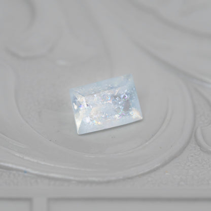 レインボーアクアマリン 0.36ct レクタングルカット 5.2mm×3.6mm×2.7mm【MJ2904】