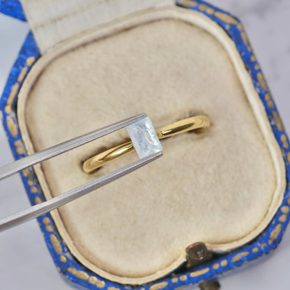 レインボーアクアマリン 0.36ct レクタングルカット 5.2mm×3.6mm×2.7mm【MJ2904】