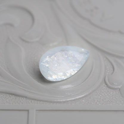 レインボーアクアマリン 0.97ct ペアシェイプカット 9.7mm×5.6mm×3.4mm【MJ2905】