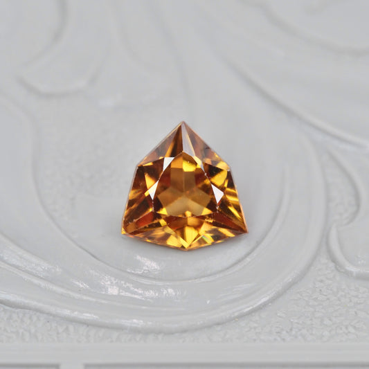 ジルコン 0.89ct トリリアント特殊カット 6.1mm×5.9mm×3.0mm【MJ2891】