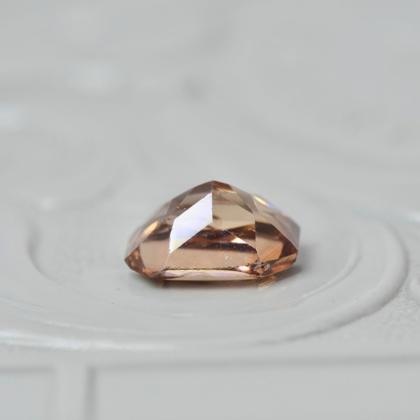 ジルコン 1.18ct ラディアントカット 6.5mm×4.9mm×3.4mm【MJ2892】