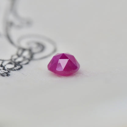 ルビー 0.15ct ローズカット 約2.9mm【MJ2973-3】