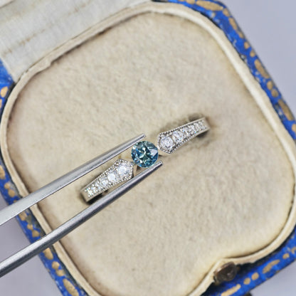 ティールサファイア 0.21ct ラウンドカット 3.5mm×3.4mm×2.2mm【MJ2877】