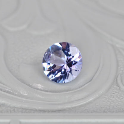 ピンクゾイサイト 0.47ct ラウンドカット 5.0mm×5.0mm×2.9mm 【MJ2897】