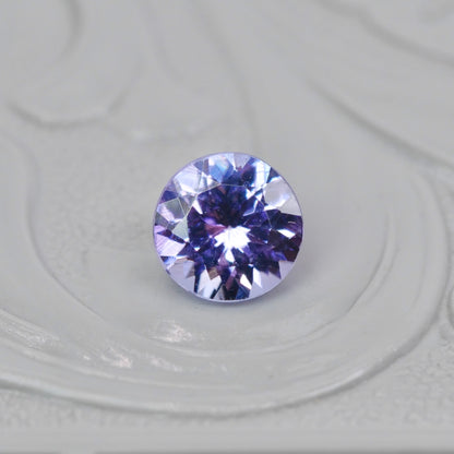 ピンクゾイサイト 0.49ct ラウンドカット  4.9mm×4.9mm×3.1mm【MJ2899】