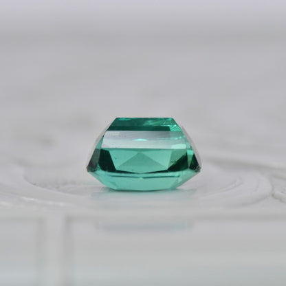 ラグーントルマリン 0.97ct クッションカット 6.4mm×4.8mm×3.9mm 【MJ2907】